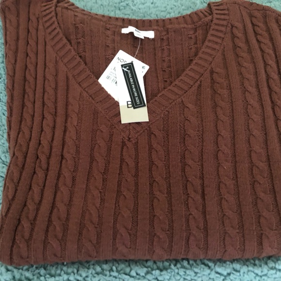 Nordstrom Sweater - Cable Knit - Picture 4 of 10